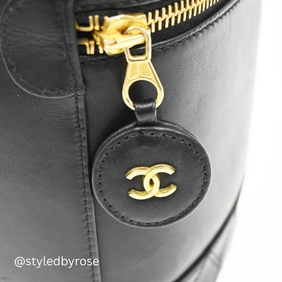 Authentic Vintage Chanel Vanity Case Collectible – 24k Gold + Black Calfskin - Picture 4 of 10